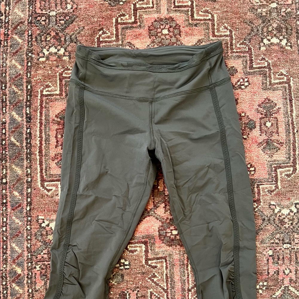 Lulu 🍋 Crop Legging with Camo Mesh